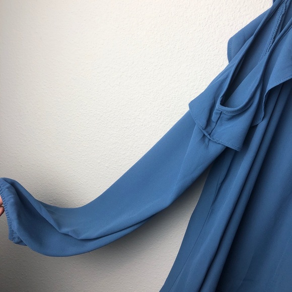 Miss Chievous Women's cold shoulder top Small NWT - Picture 4 of 7